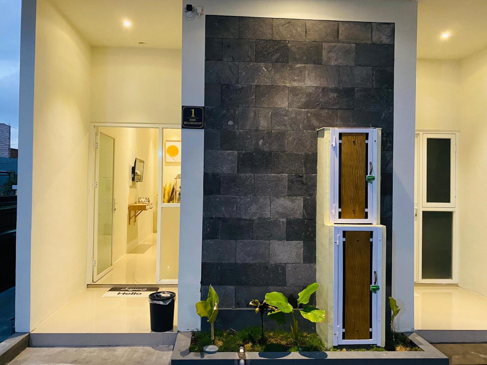 Robiu Bed & Breakfast Banyuwangi  Exteriér fotografie