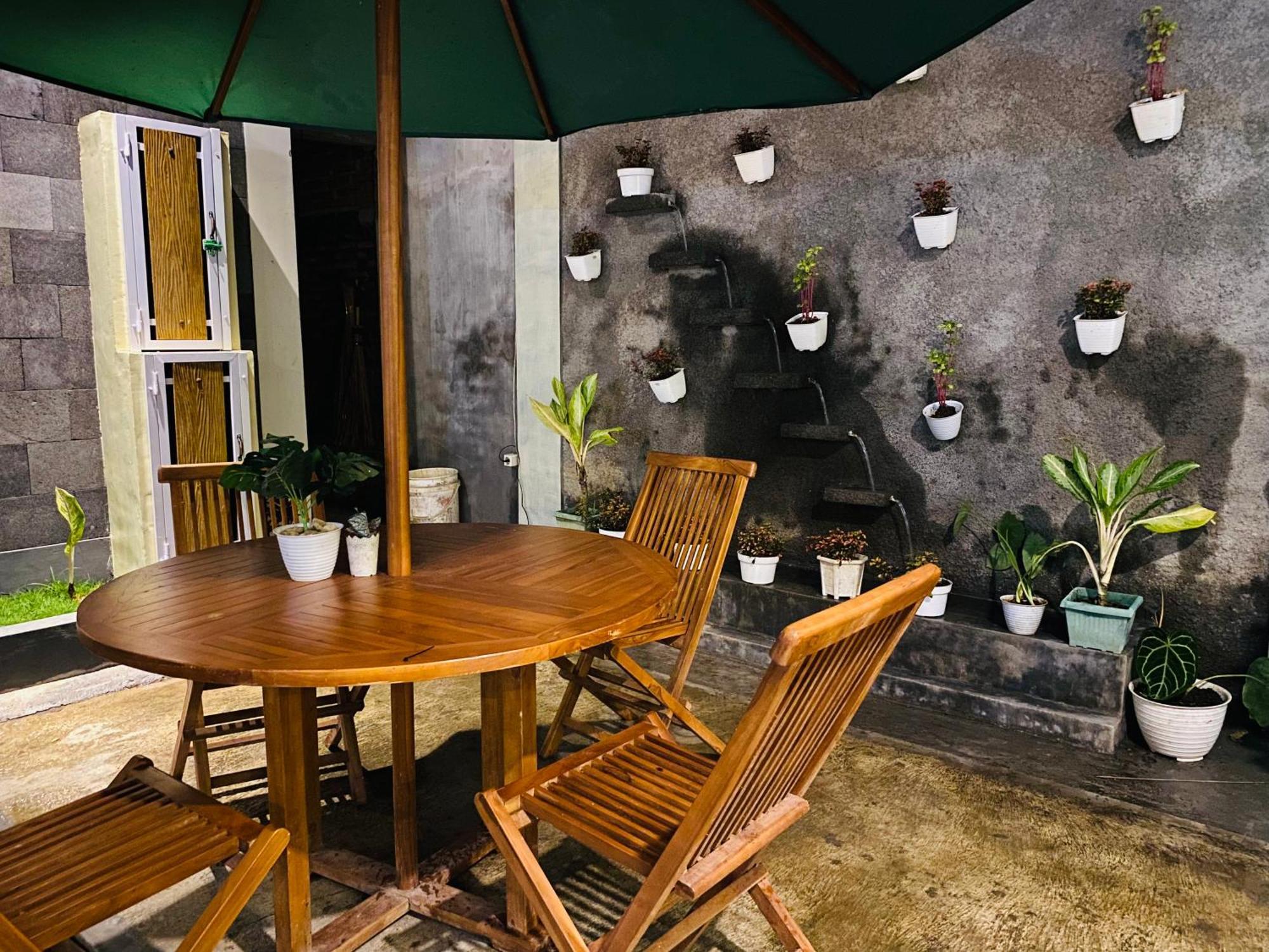 Robiu Bed & Breakfast Banyuwangi  Exteriér fotografie